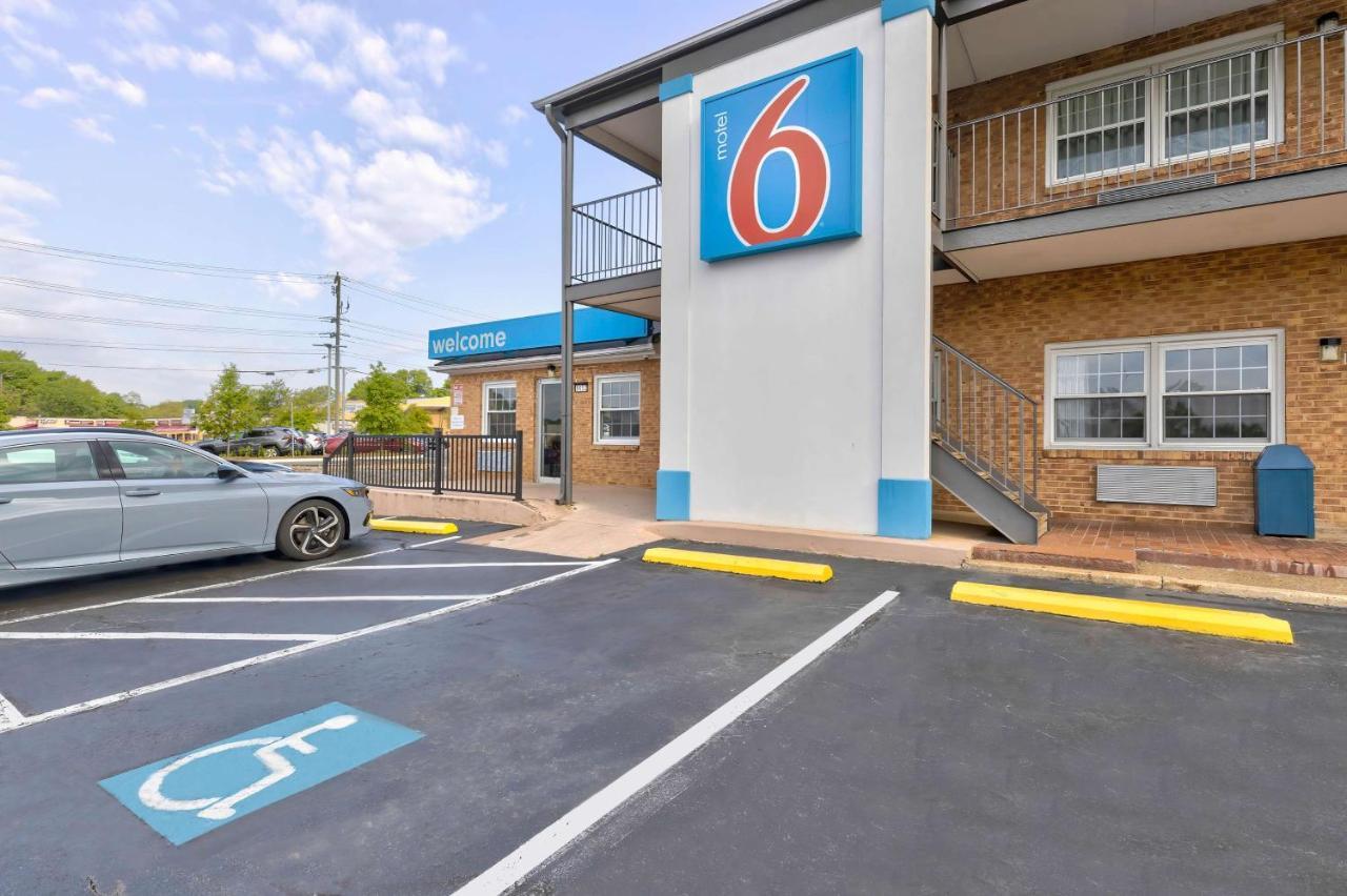 Motel 6-Falls Church, VA - Arlington Boulevard Exterior foto