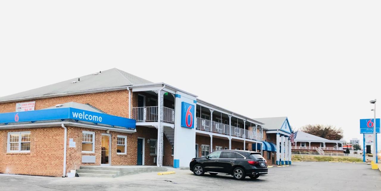 Motel 6-Falls Church, VA - Arlington Boulevard Exterior foto